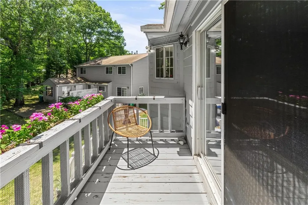 40 Eagle Run Warwick RI 02818