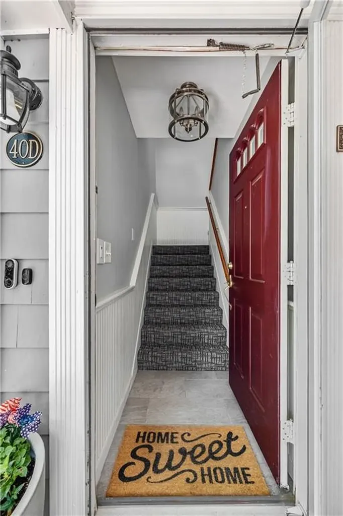 40 Eagle Run Warwick RI 02818