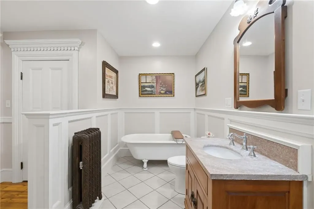 473 South Main Street Woonsocket RI 02895