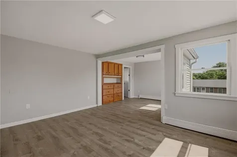 49 Dexter Street Portsmouth RI 02871