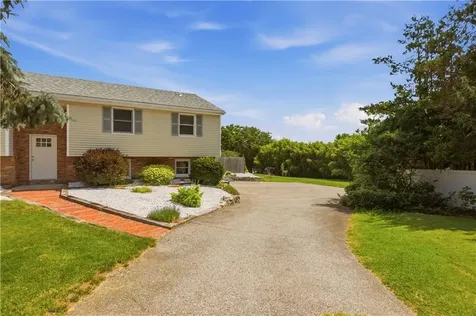 49 Dexter Street Portsmouth RI 02871