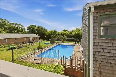 49 Dexter Street Portsmouth RI 02871