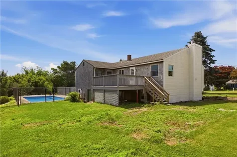 49 Dexter Street Portsmouth RI 02871