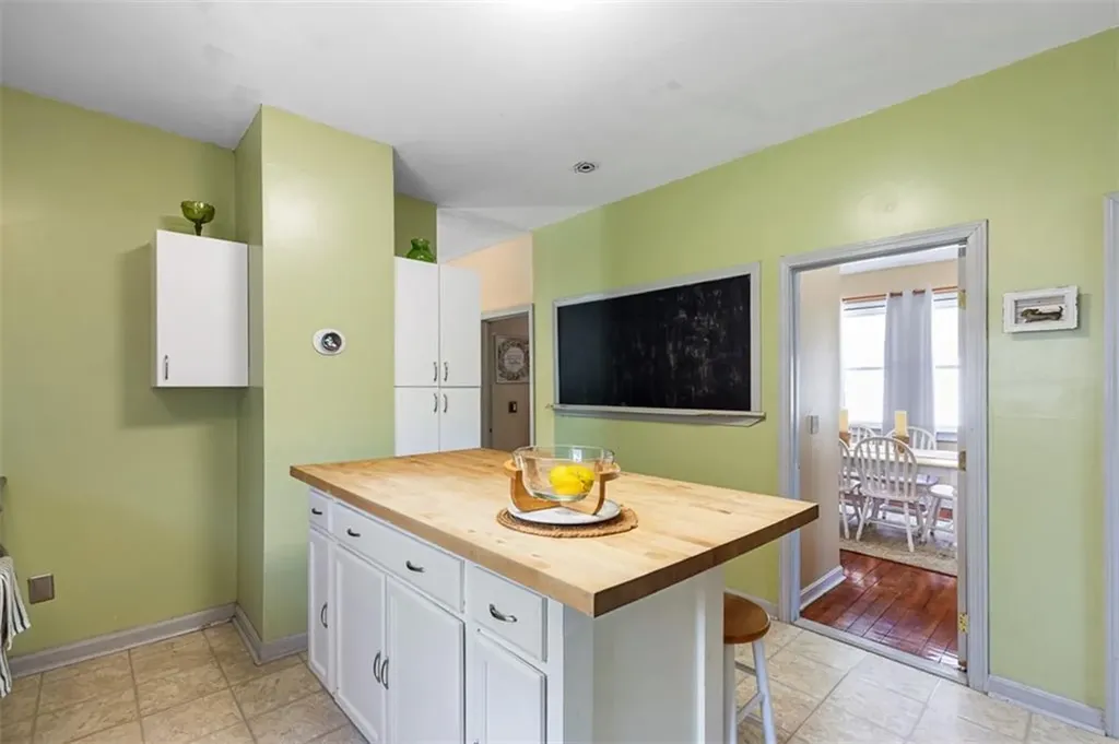 93 Whipple Avenue Cranston RI 02920