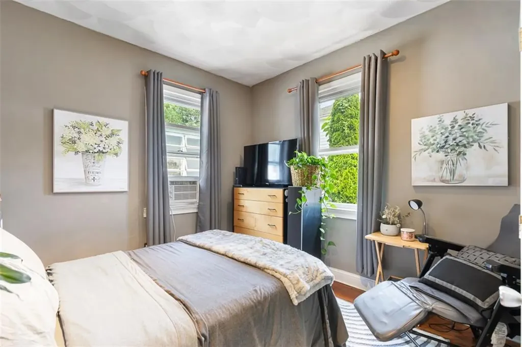 93 Whipple Avenue Cranston RI 02920
