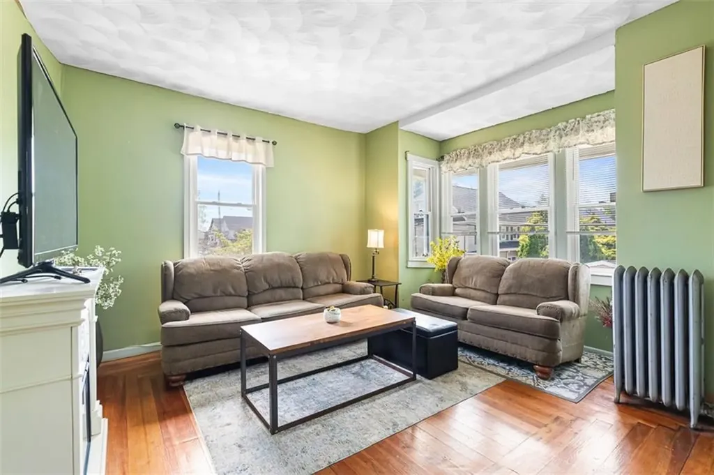 93 Whipple Avenue Cranston RI 02920