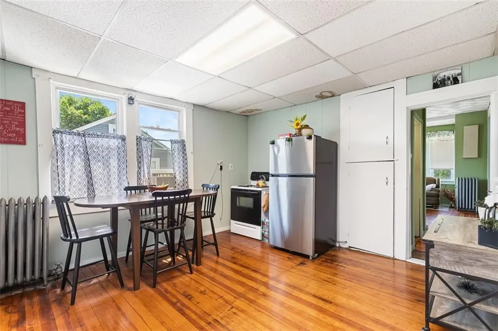 93 Whipple Avenue Cranston RI 02920