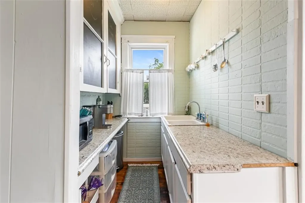 93 Whipple Avenue Cranston RI 02920
