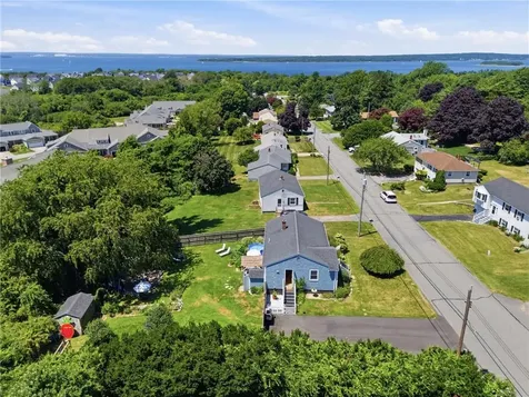 76 Redwood Road Portsmouth RI 02871