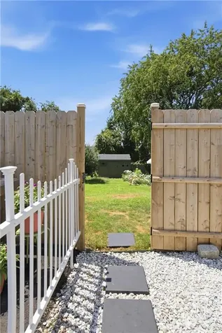 76 Redwood Road Portsmouth RI 02871