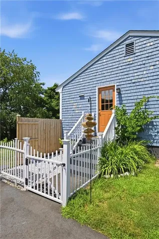 76 Redwood Road Portsmouth RI 02871