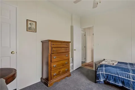 8 North Drive Portsmouth RI 02871