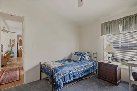 8 North Drive Portsmouth RI 02871