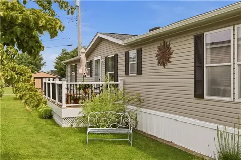 8 North Drive Portsmouth RI 02871