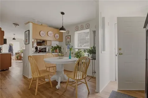 8 North Drive Portsmouth RI 02871
