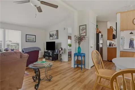 8 North Drive Portsmouth RI 02871