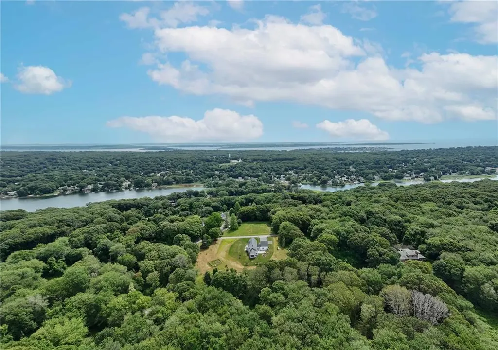 416 B Bridgetown Road South Kingstown RI 02874