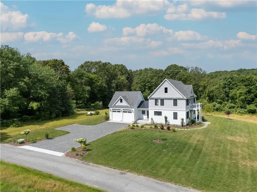 416 B Bridgetown Road South Kingstown RI 02874