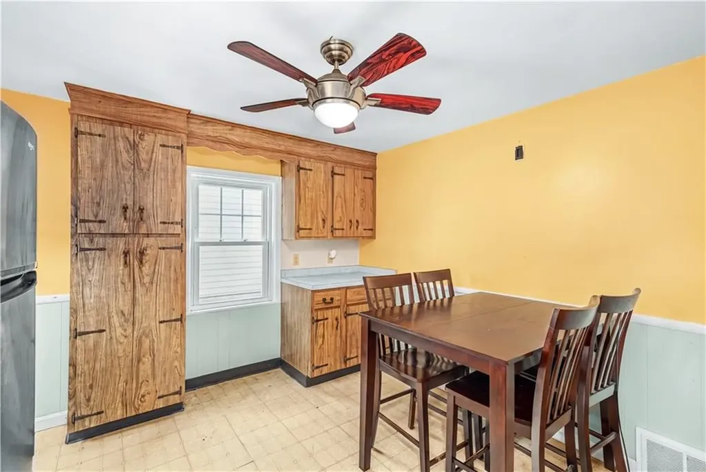 75 Thurston Street East Providence RI 02915