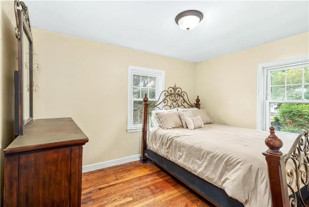 75 Thurston Street East Providence RI 02915