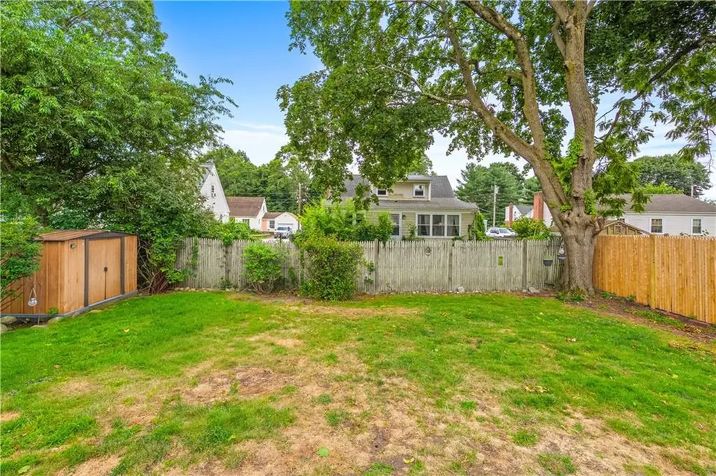 75 Thurston Street East Providence RI 02915