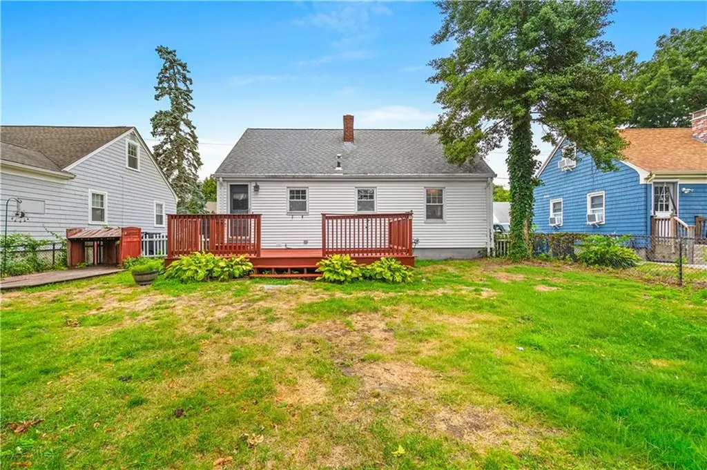 75 Thurston Street East Providence RI 02915