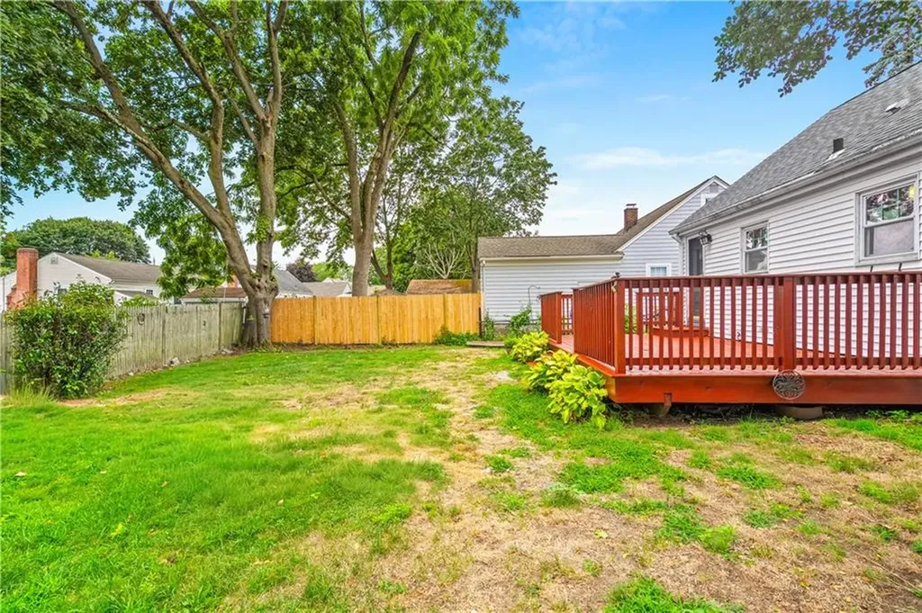 75 Thurston Street East Providence RI 02915