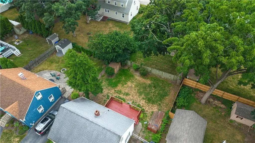 75 Thurston Street East Providence RI 02915