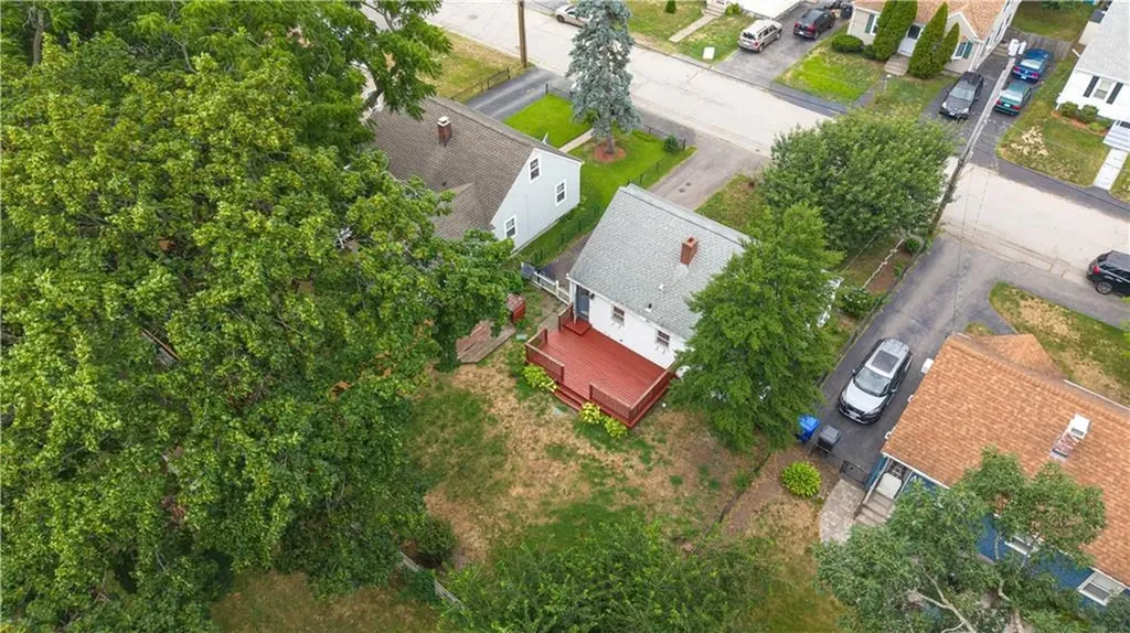 75 Thurston Street East Providence RI 02915