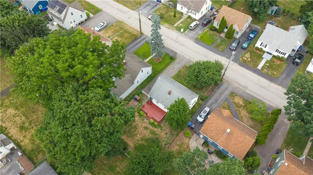 75 Thurston Street East Providence RI 02915