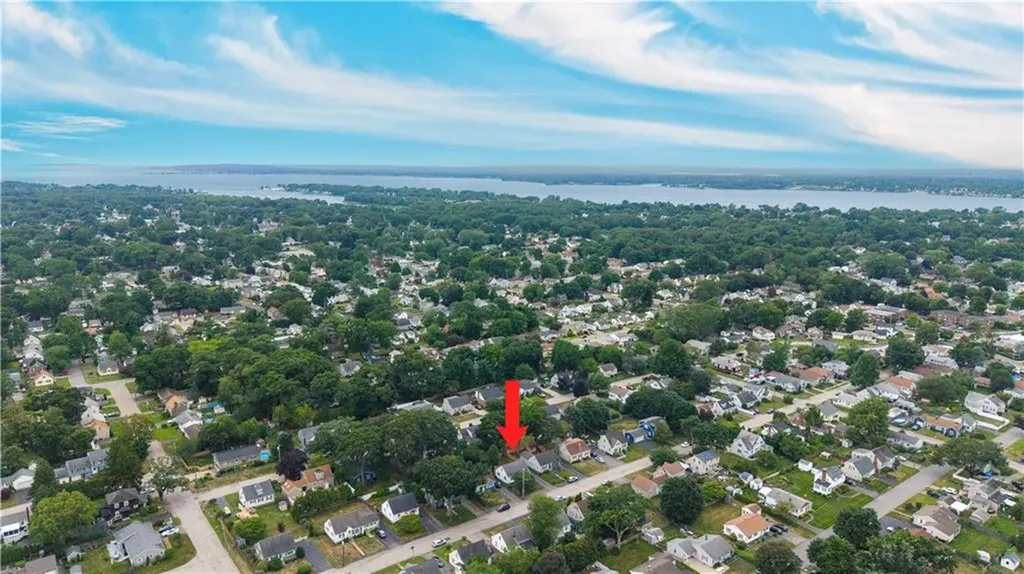 75 Thurston Street East Providence RI 02915