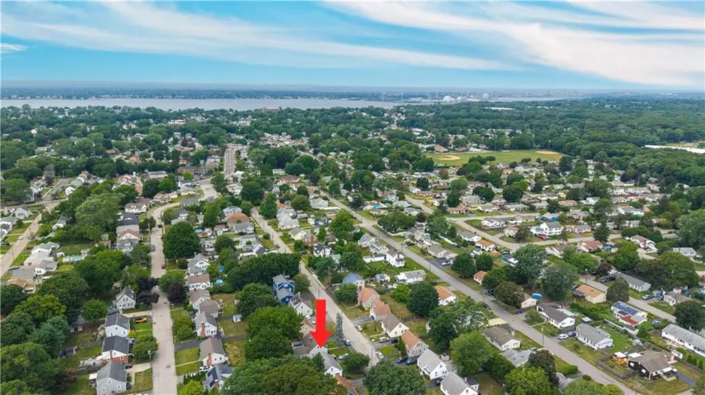 75 Thurston Street East Providence RI 02915