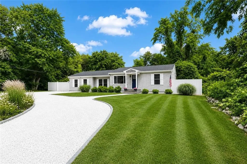48 Foddering Farm Road Narragansett RI 02882