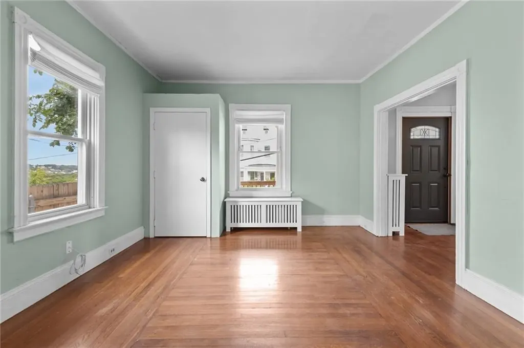 49 Woodbine Street Providence RI 02906