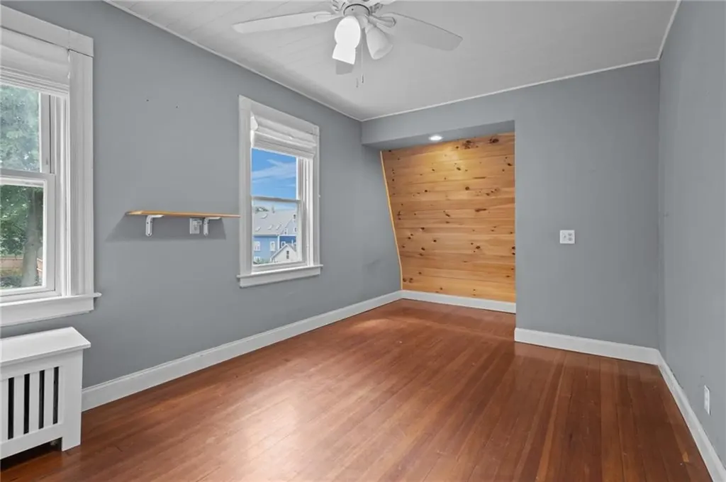 49 Woodbine Street Providence RI 02906