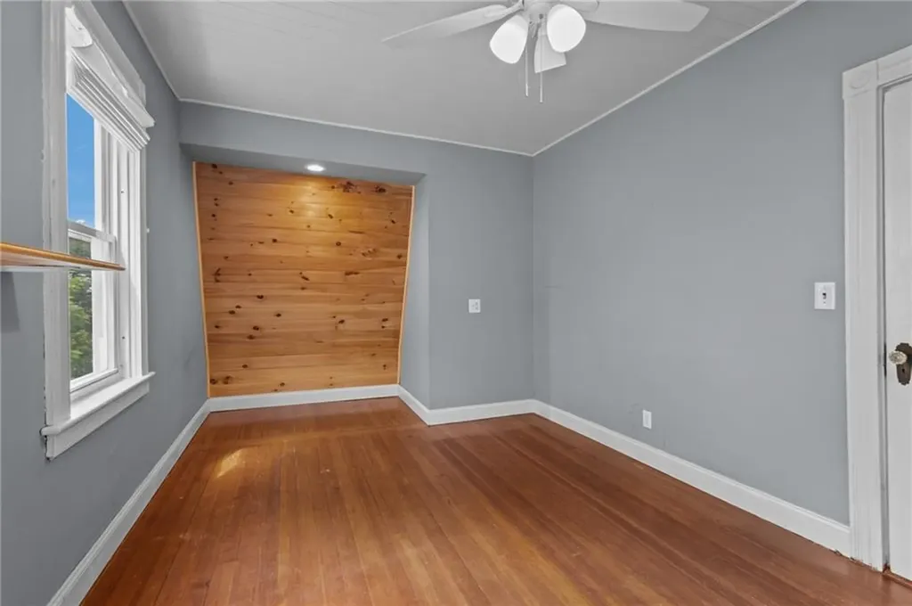 49 Woodbine Street Providence RI 02906