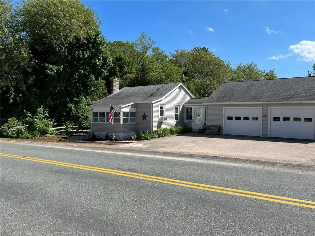 285 Gooseberry Road South Kingstown RI 02879