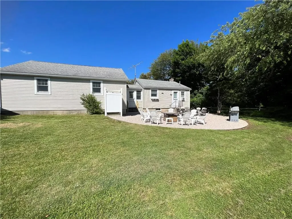 285 Gooseberry Road South Kingstown RI 02879
