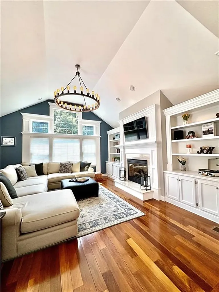 6 Val Jean Drive Smithfield RI 02828