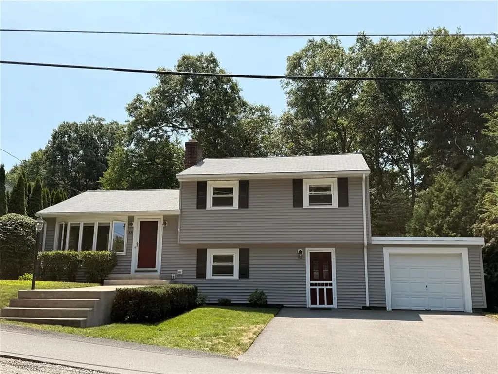 33 Shirley Drive Cumberland RI 02864