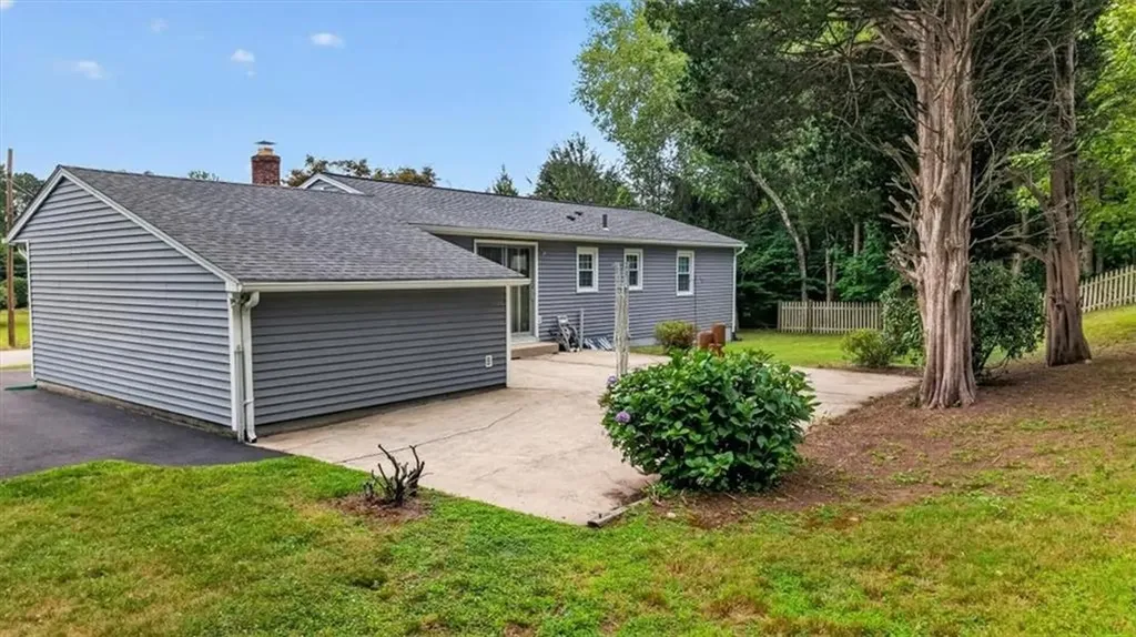 270 Douglas Road Warwick RI 02886