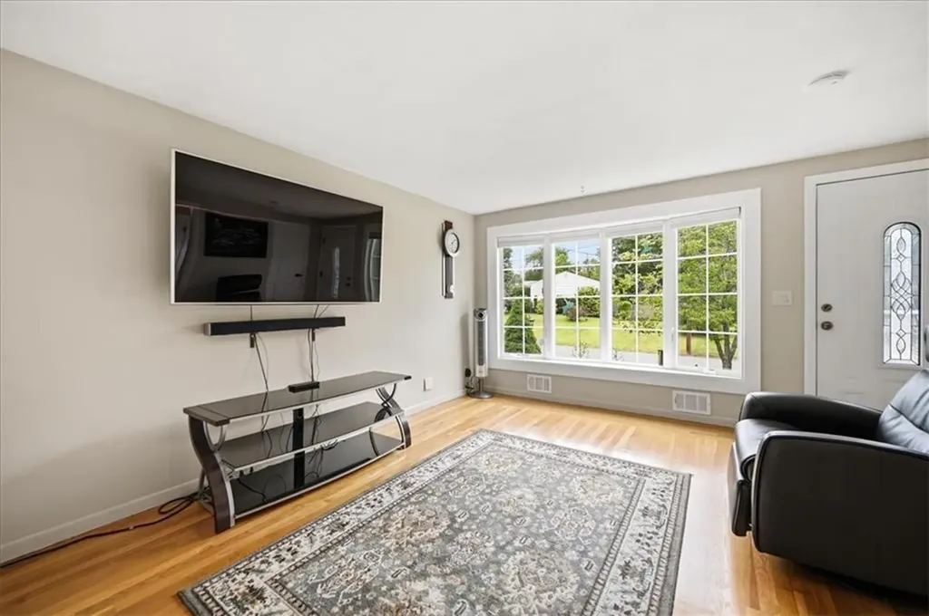 270 Douglas Road Warwick RI 02886
