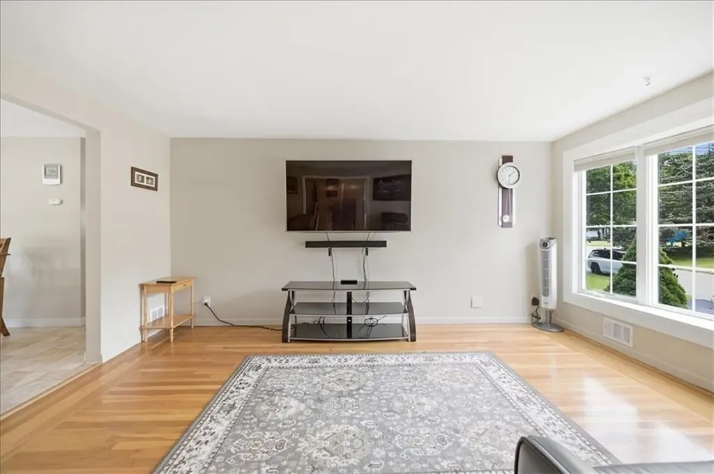 270 Douglas Road Warwick RI 02886