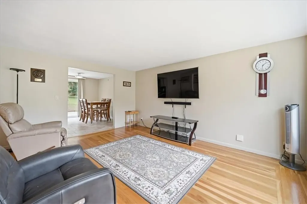270 Douglas Road Warwick RI 02886