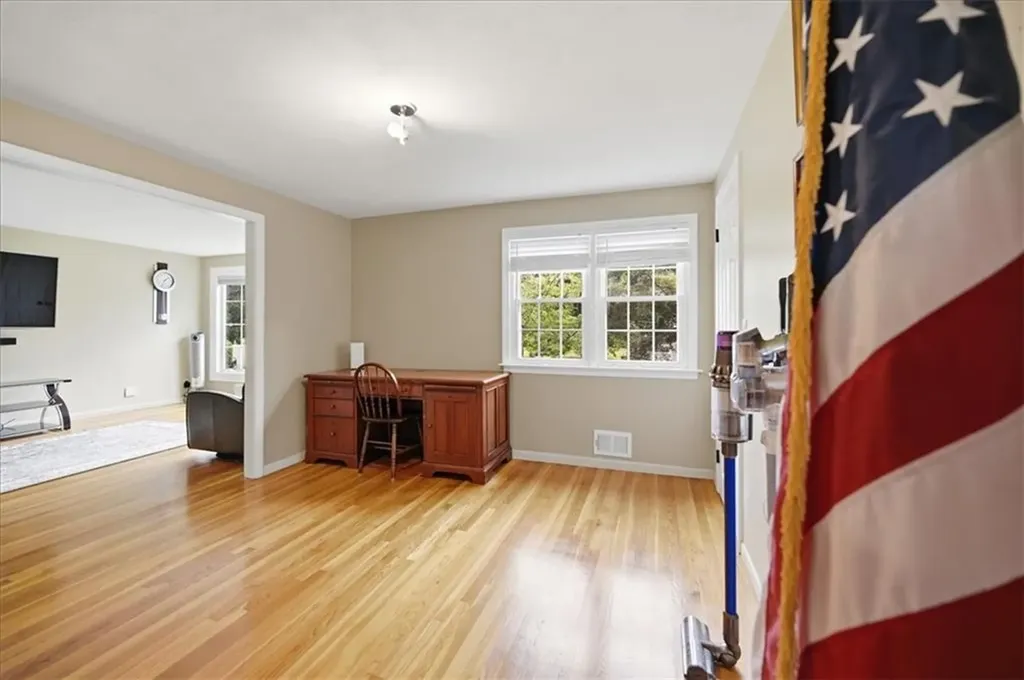 270 Douglas Road Warwick RI 02886
