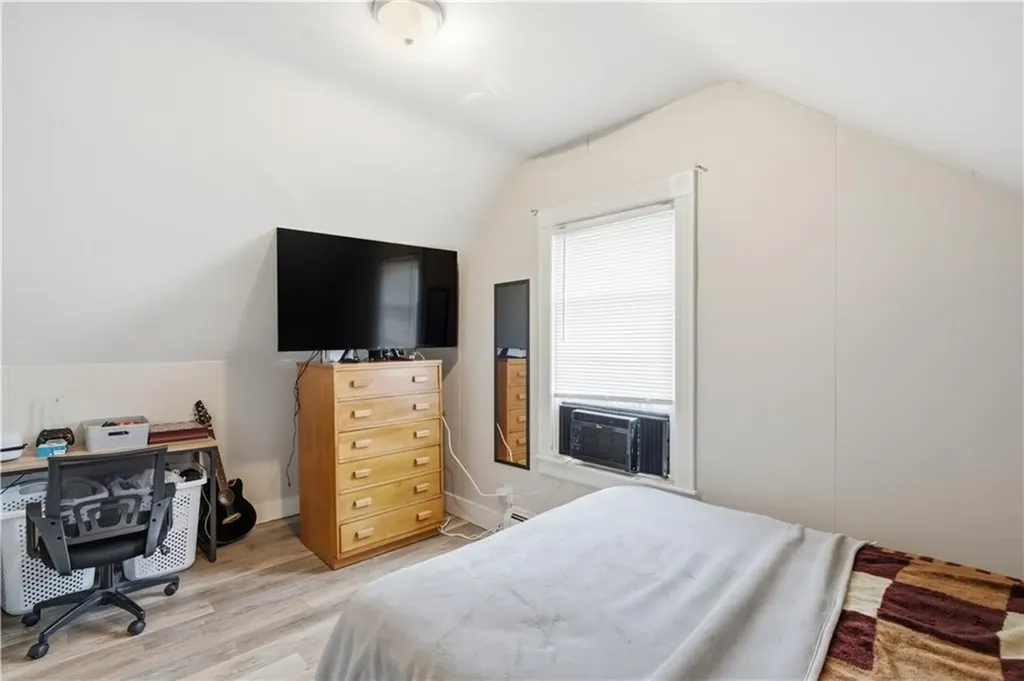 171 Lyon Avenue East Providence RI 02914
