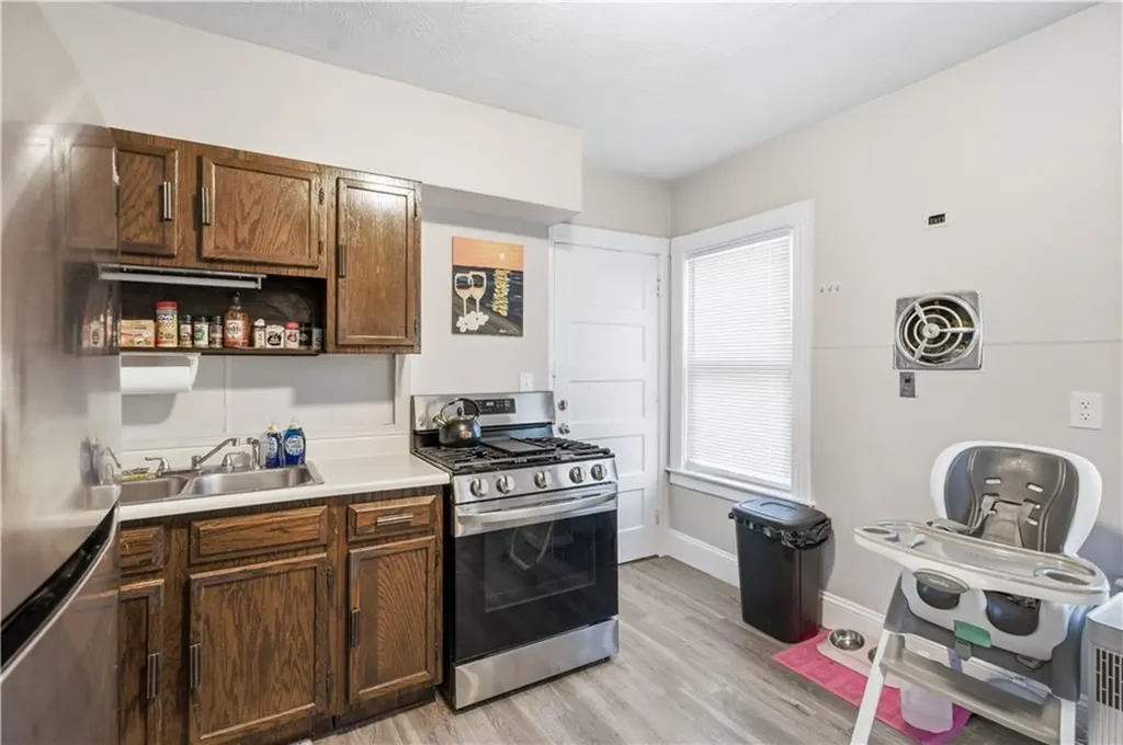 171 Lyon Avenue East Providence RI 02914