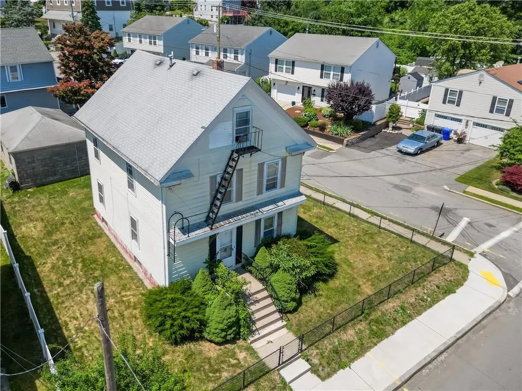 171 Lyon Avenue East Providence RI 02914