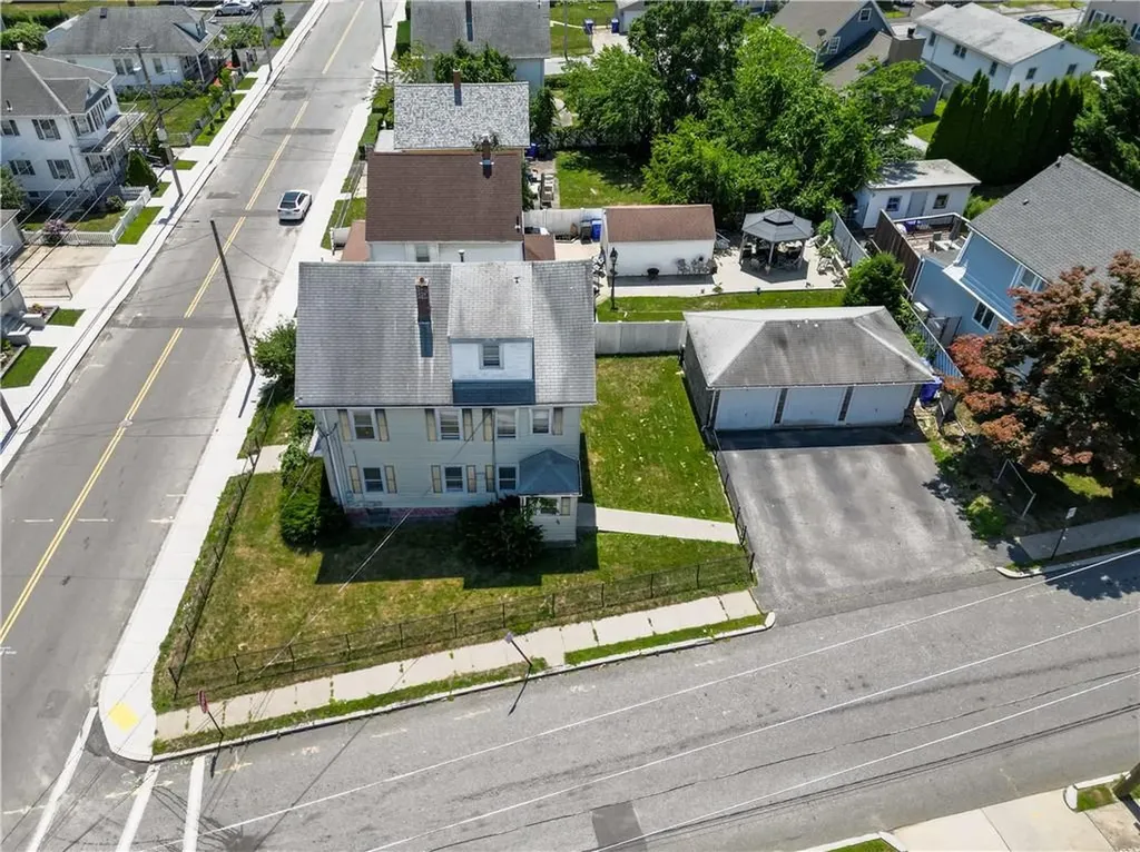 171 Lyon Avenue East Providence RI 02914