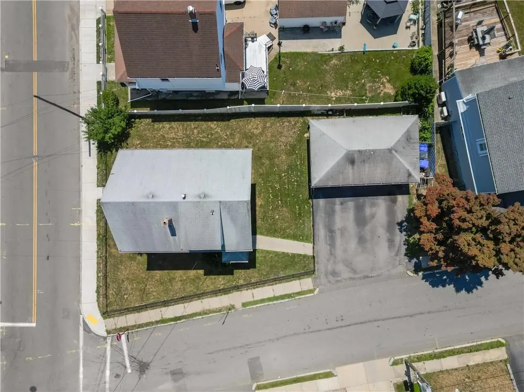 171 Lyon Avenue East Providence RI 02914